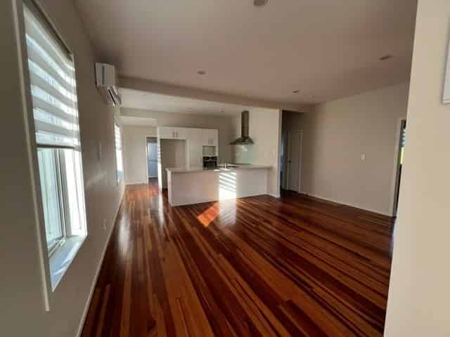 Auckland - Address withheld