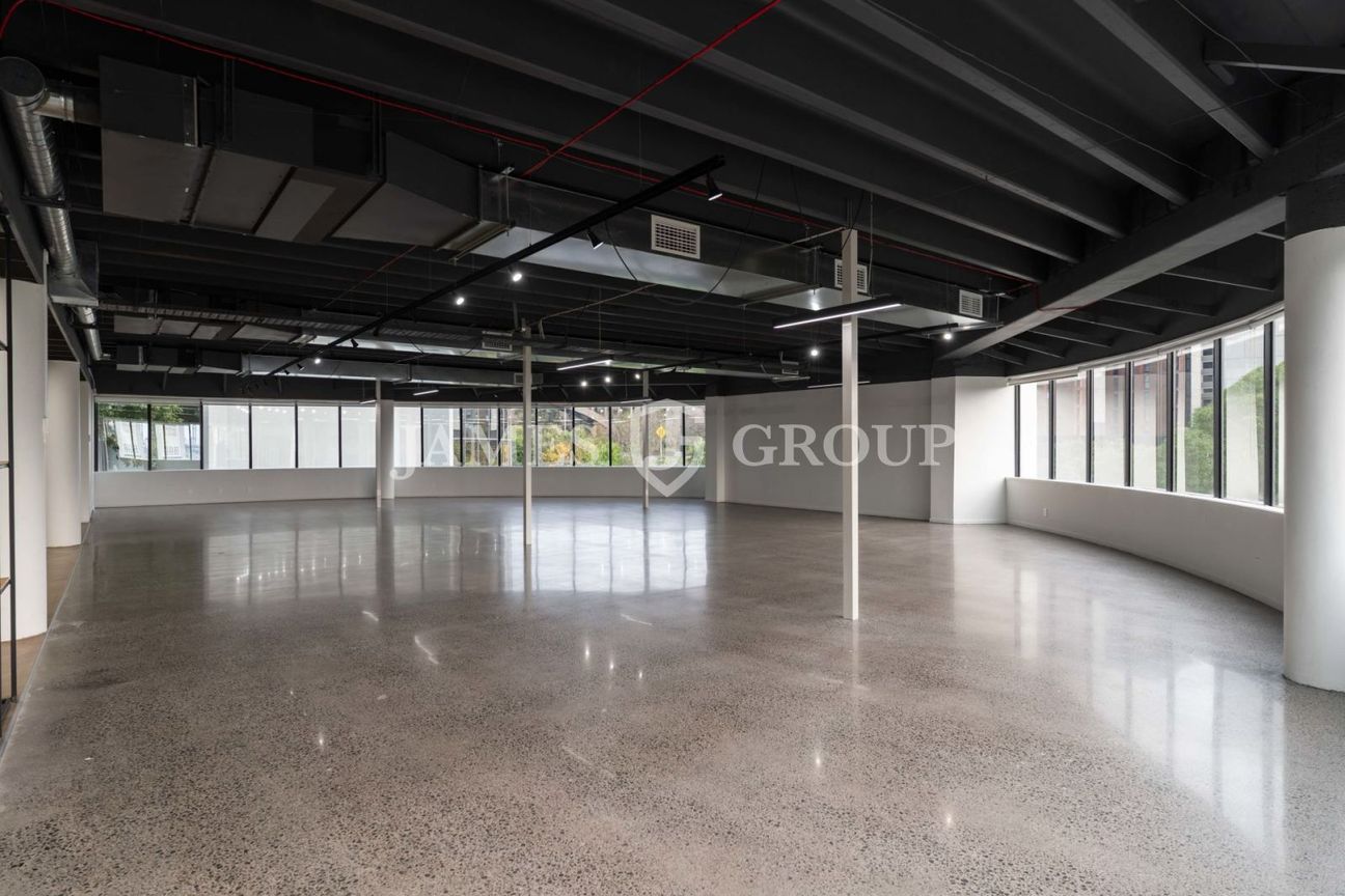 MODERN GRAFTON OFFICE WITH FLEXIBLE FIT-OUT - Widok 4