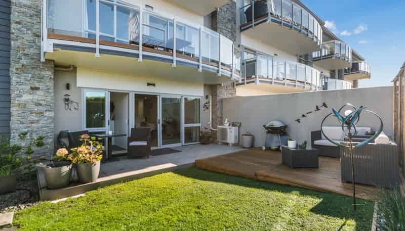 102/252 Centreway Road, Orewa