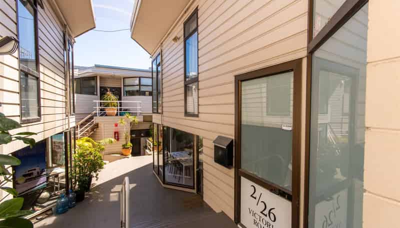 2/26 Victoria Road, Devonport