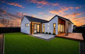16 Elsie Lange Way, Casebrook