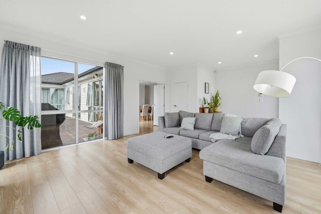 Premium Living with Two Master Ensuites - Widok 5