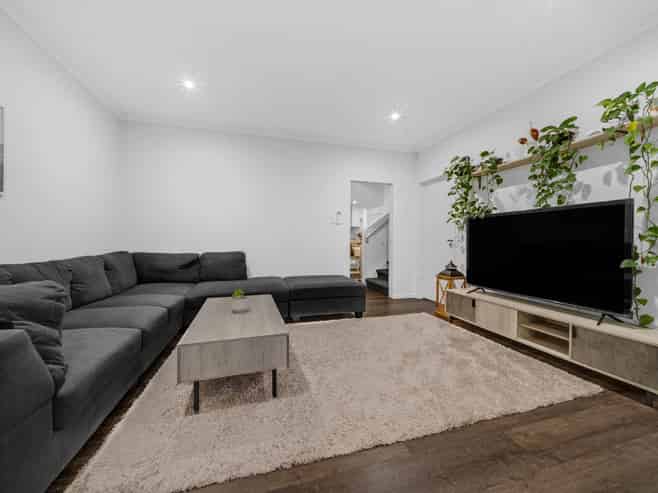 20 Warbler Crescent, Papakura