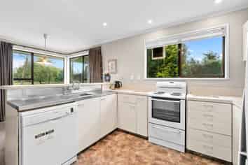 113 Company Road, Newland