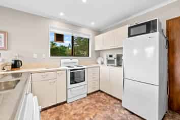 113 Company Road, Newland