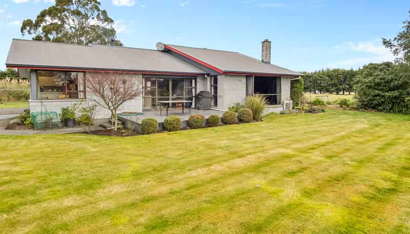 113 Company Road, Newland