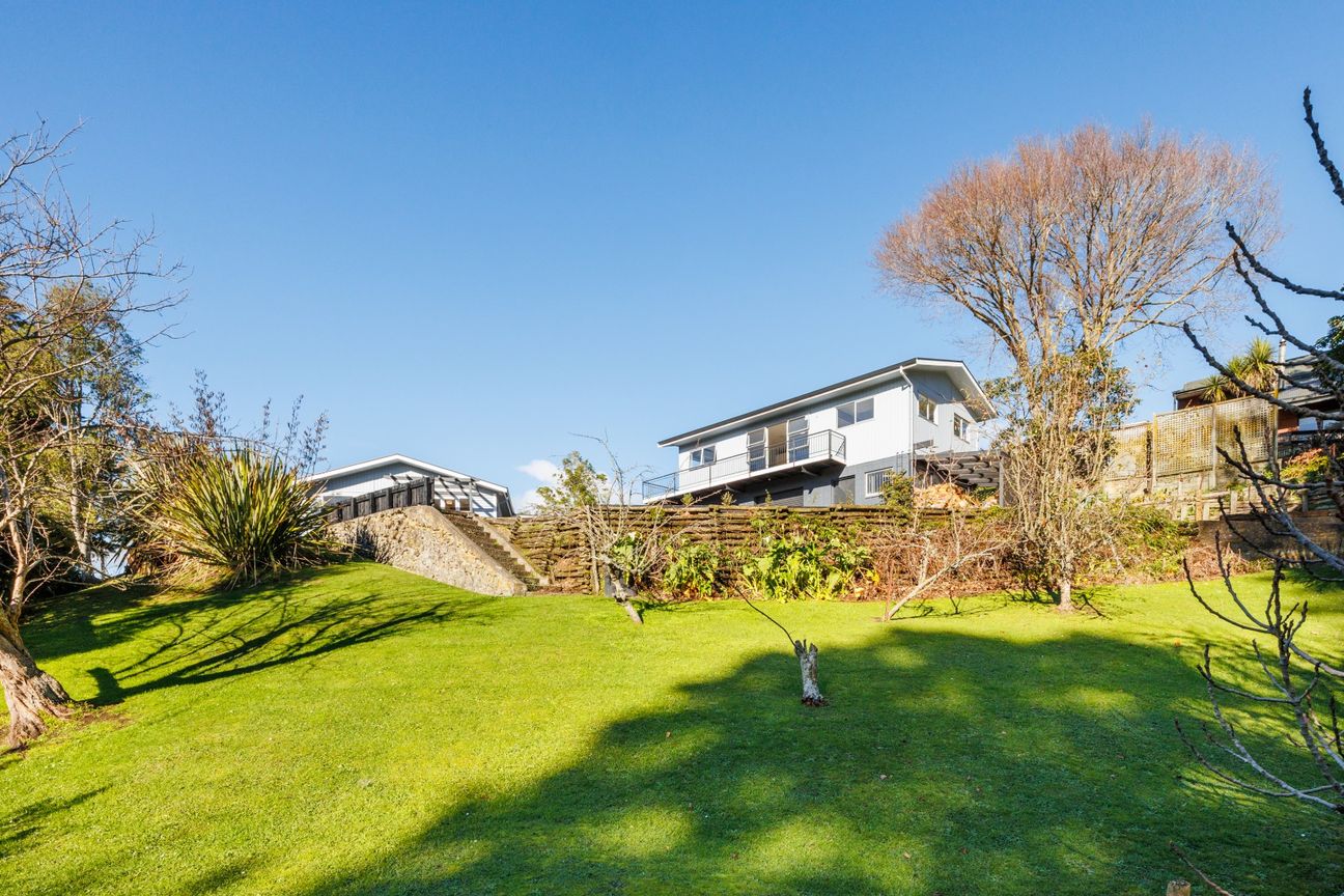 Sunshine, space and sweeping views – pohled 3