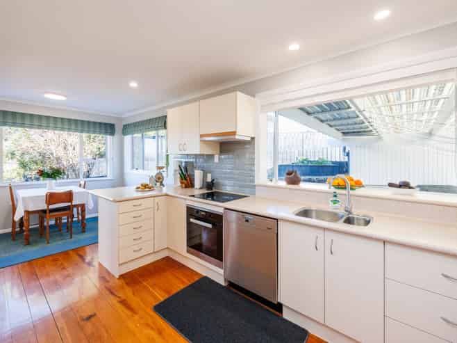 120 West Street, Feilding