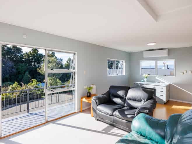 120 West Street, Feilding