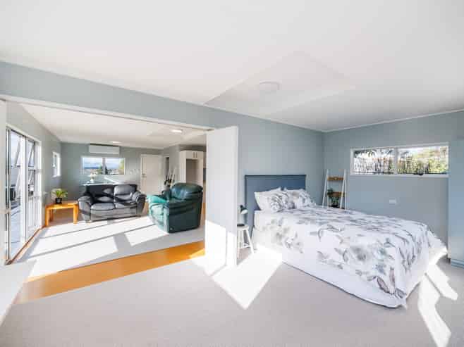 120 West Street, Feilding