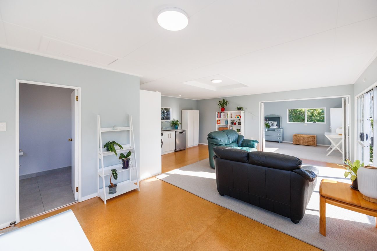 Sunshine, space and sweeping views – pohled 5