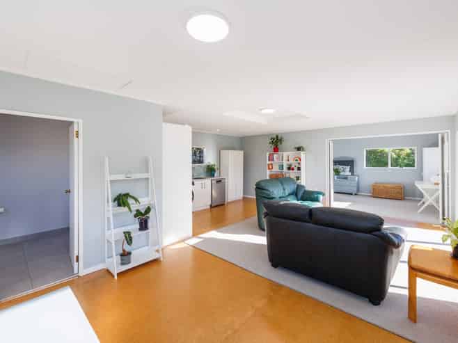 120 West Street, Feilding