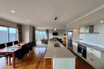 9 Woodridge Drive, Stanmore Bay