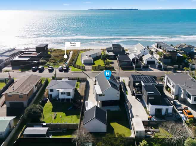 56 Karewa Parade, Papamoa