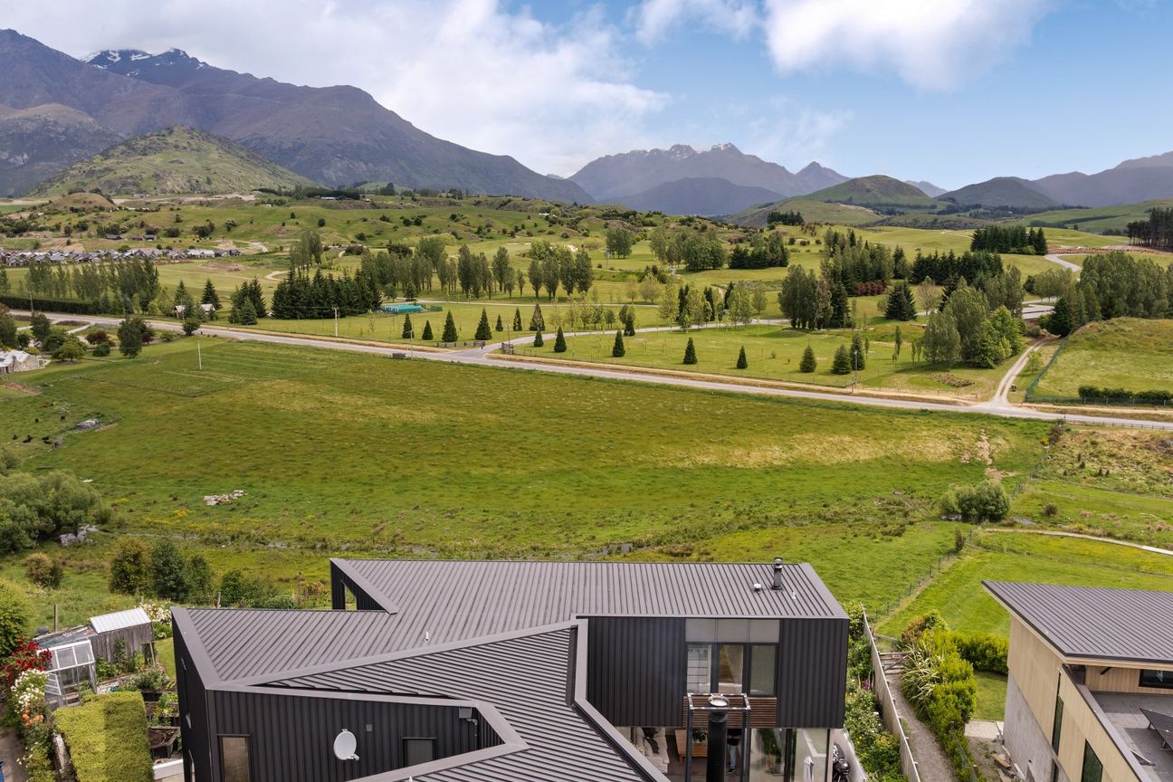 Exceptional Arrowtown Position, Enduring Design. - Bild 6