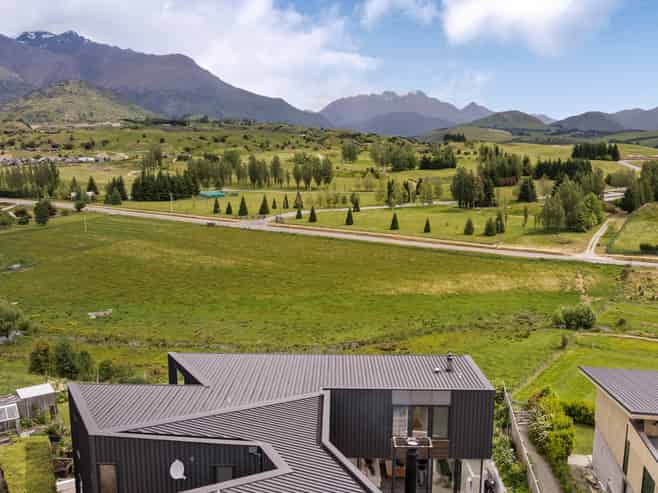 20 Advance Terrace, Arrowtown