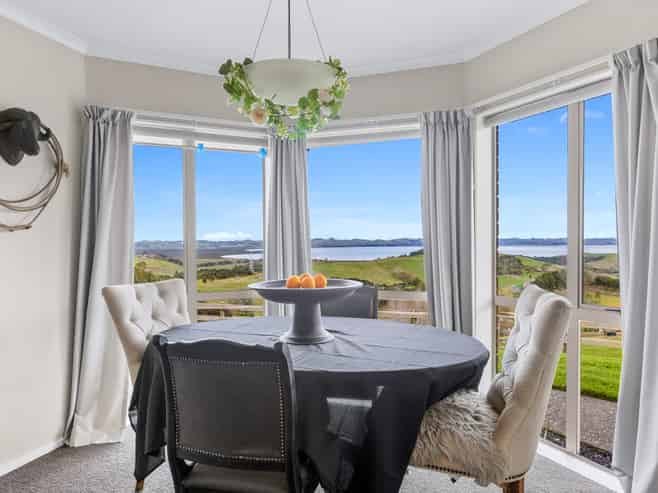 215 Oyster Point Road, Kaukapakapa