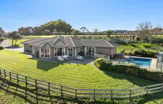 215 Oyster Point Road, Kaukapakapa