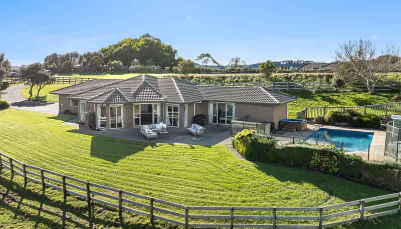 215 Oyster Point Road, Kaukapakapa