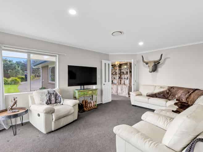 215 Oyster Point Road, Kaukapakapa