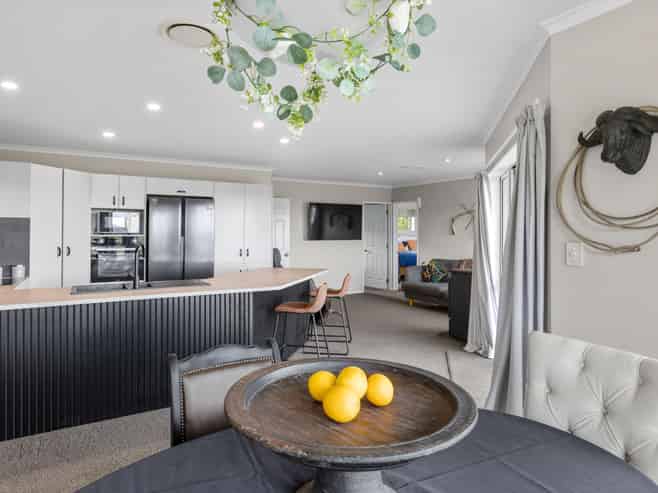215 Oyster Point Road, Kaukapakapa