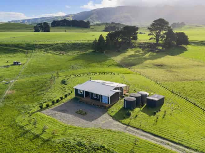 627 Pinfold Road, Woodville