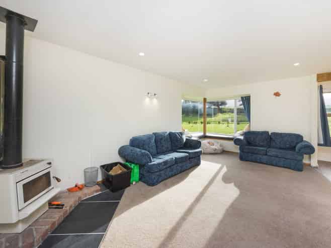 627 Pinfold Road, Woodville