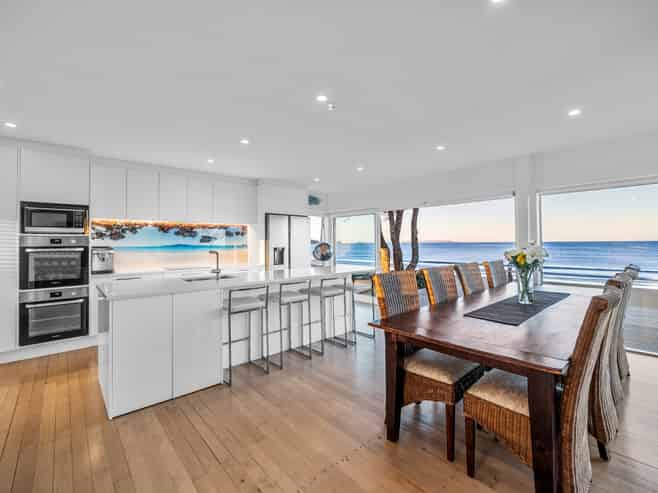 305 Hibiscus Coast Highway, Orewa