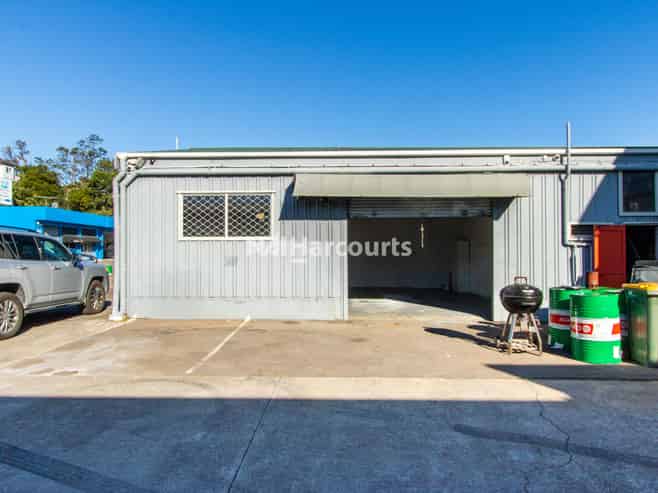 Excellent Browns Bay Warehouse 