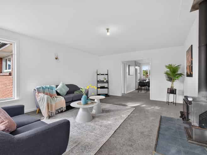 93 Gayhurst Road, Dallington