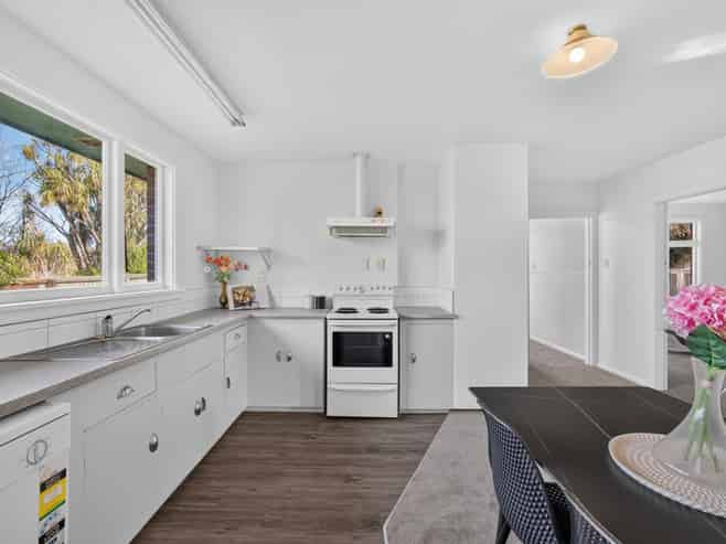 93 Gayhurst Road, Dallington