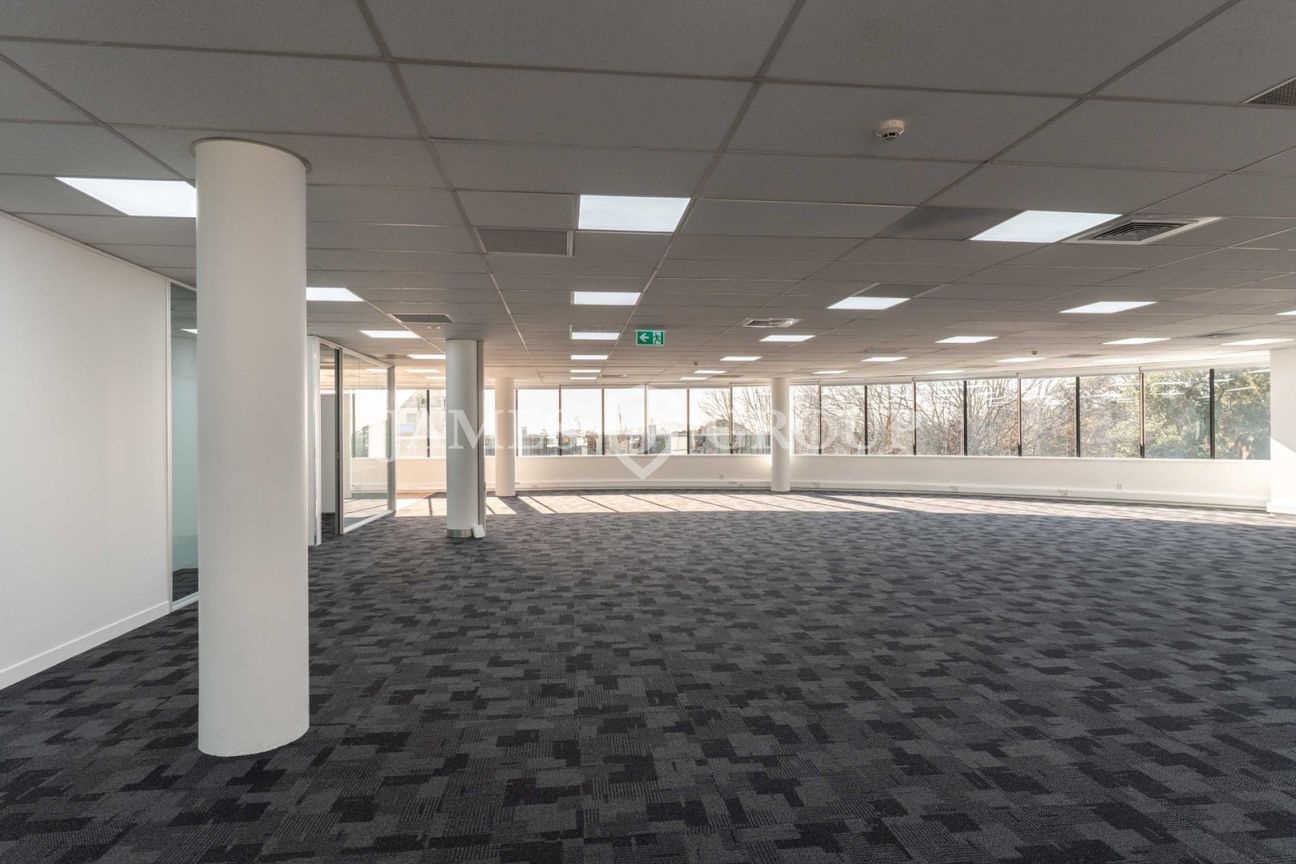MODERN GRAFTON OFFICE WITH FLEXIBLE SIZING - Mehr