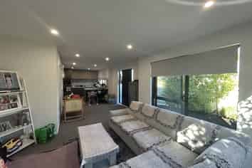 1/106 Triangle Road, Massey