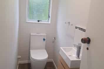 1/178 Major Drive, Kelson