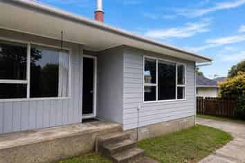 1/178 Major Drive, Kelson