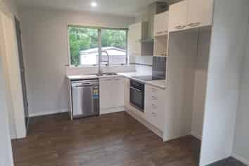 1/178 Major Drive, Kelson