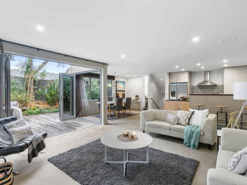 77D Namata Road, One Tree Hill