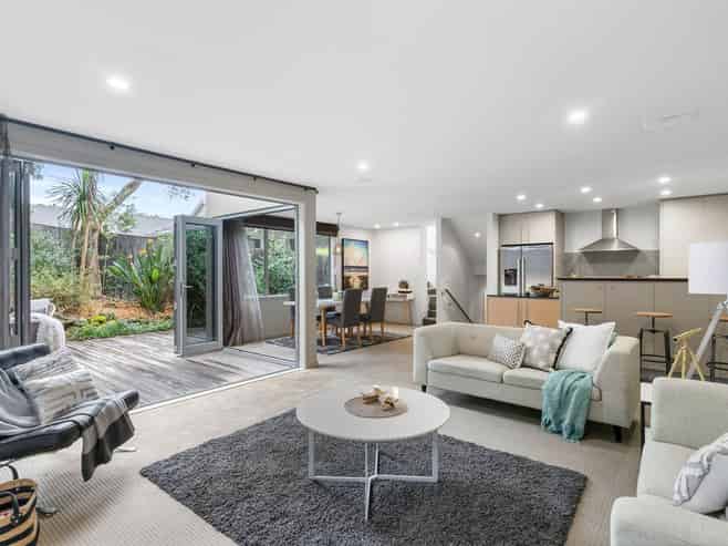 77D Namata Road, One Tree Hill