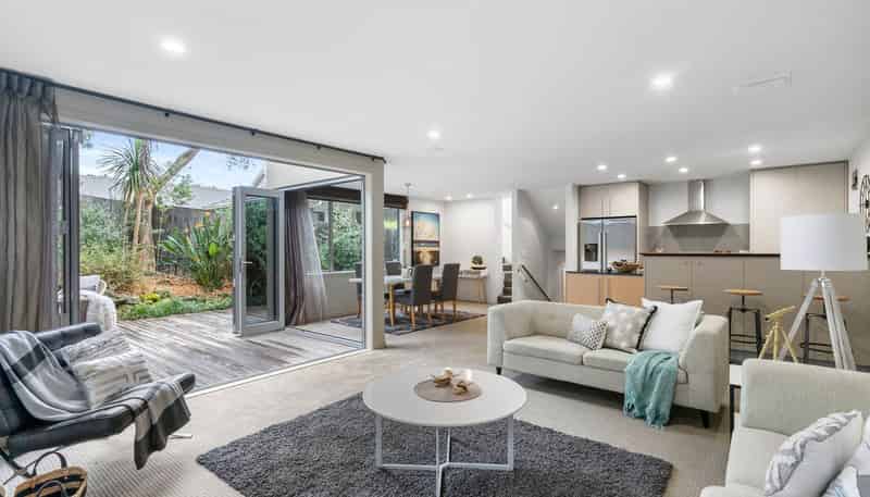 77D Namata Road, One Tree Hill