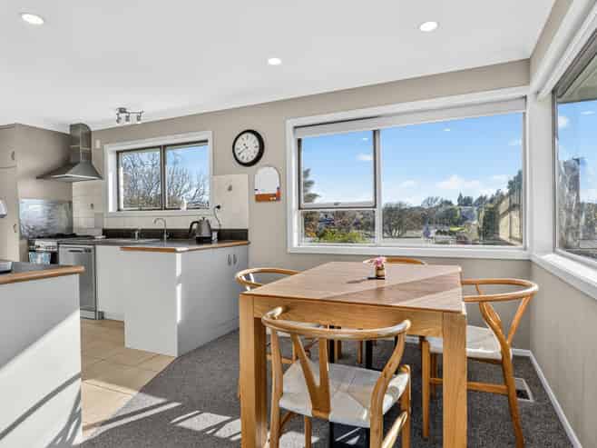 10 Hazelwood Avenue, Dinsdale
