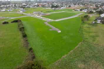 33 Tiriti Loop, Otaki