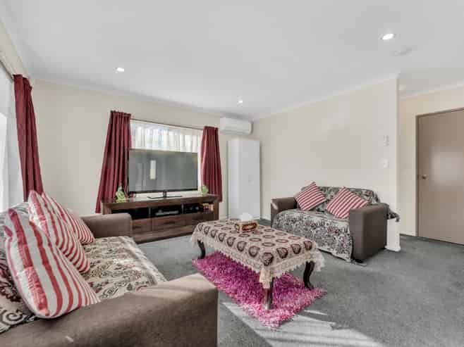 7 Newfound Way, Glen Eden