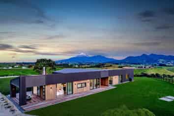 29 Washer Road, Omata