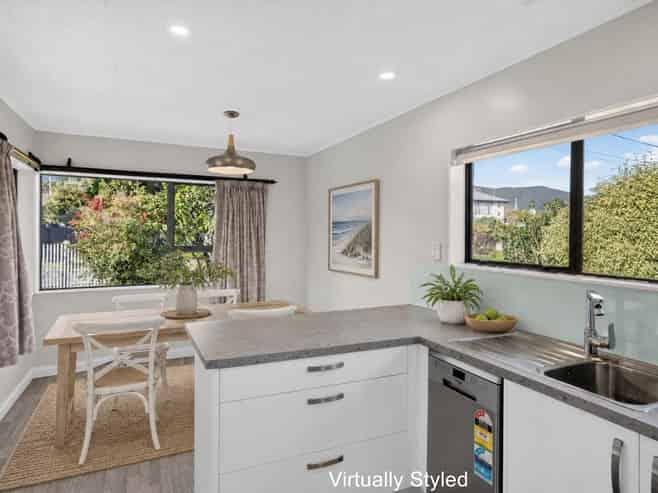 2/240 Songer Street, Stoke
