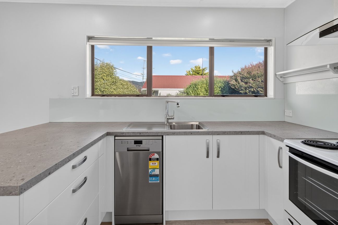 CONVENIENT LOCATION, LOW MAINTENANCE, SMART BUYING - Widok 6