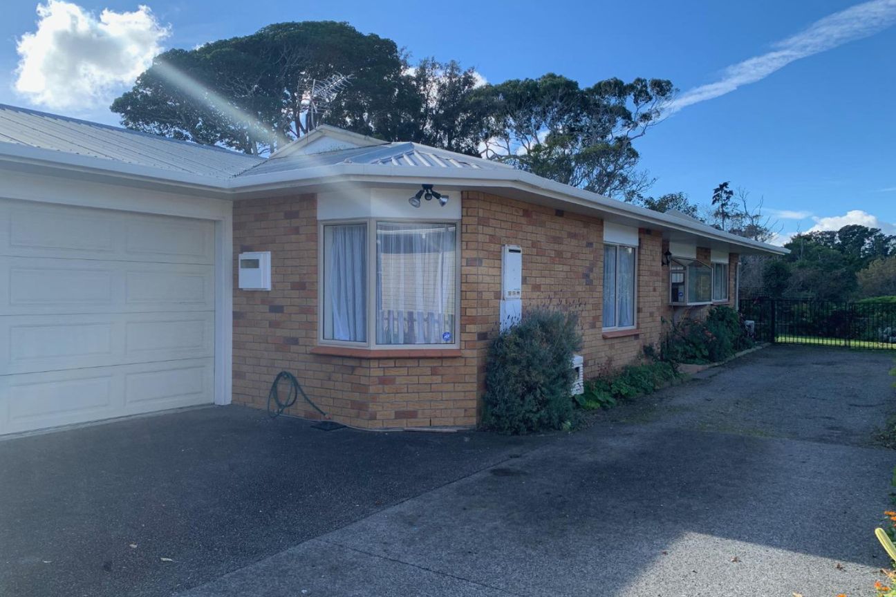 Cosy Three Bedroom Brick Home – pohled 2
