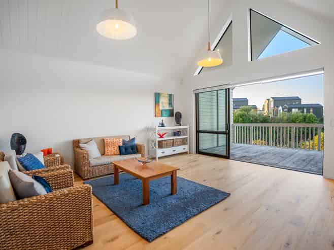 183 Jack Lachlan Drive, Beachlands