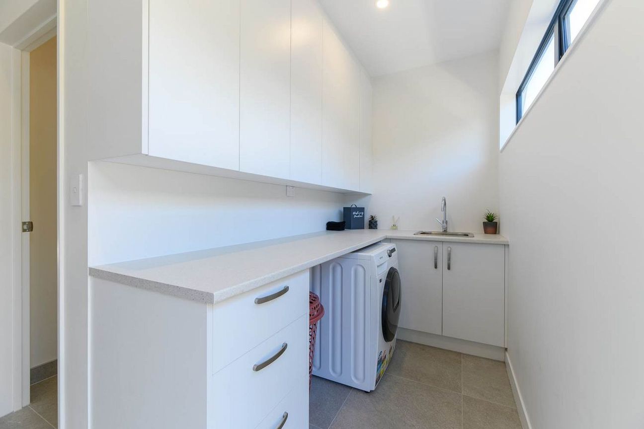 Move in ready - Beautiful 3 bedroom Home – pohled 2