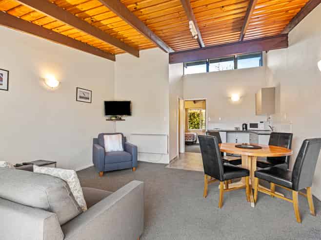 Spa Lodge Motel - Business For Sale