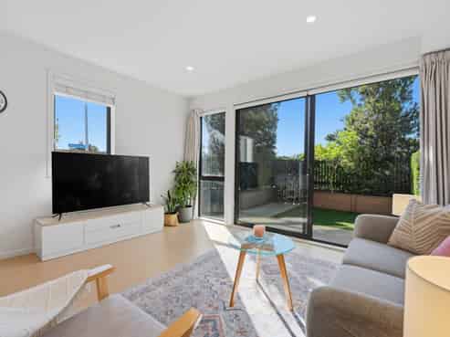 644B Massey Road, Mangere